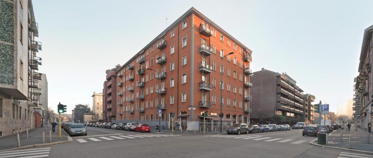Casajulienne Apartment Milan Bagian luar foto