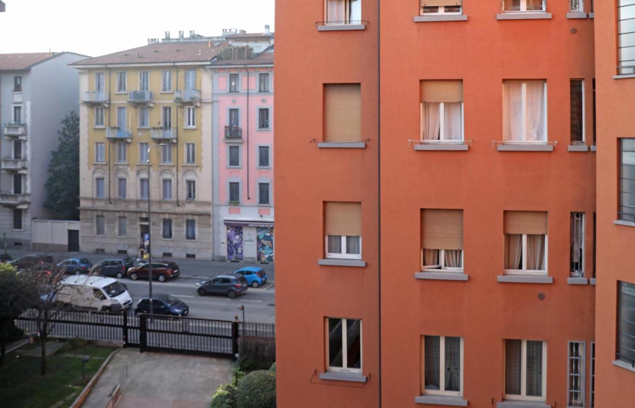 Casajulienne Apartment Milan Bagian luar foto