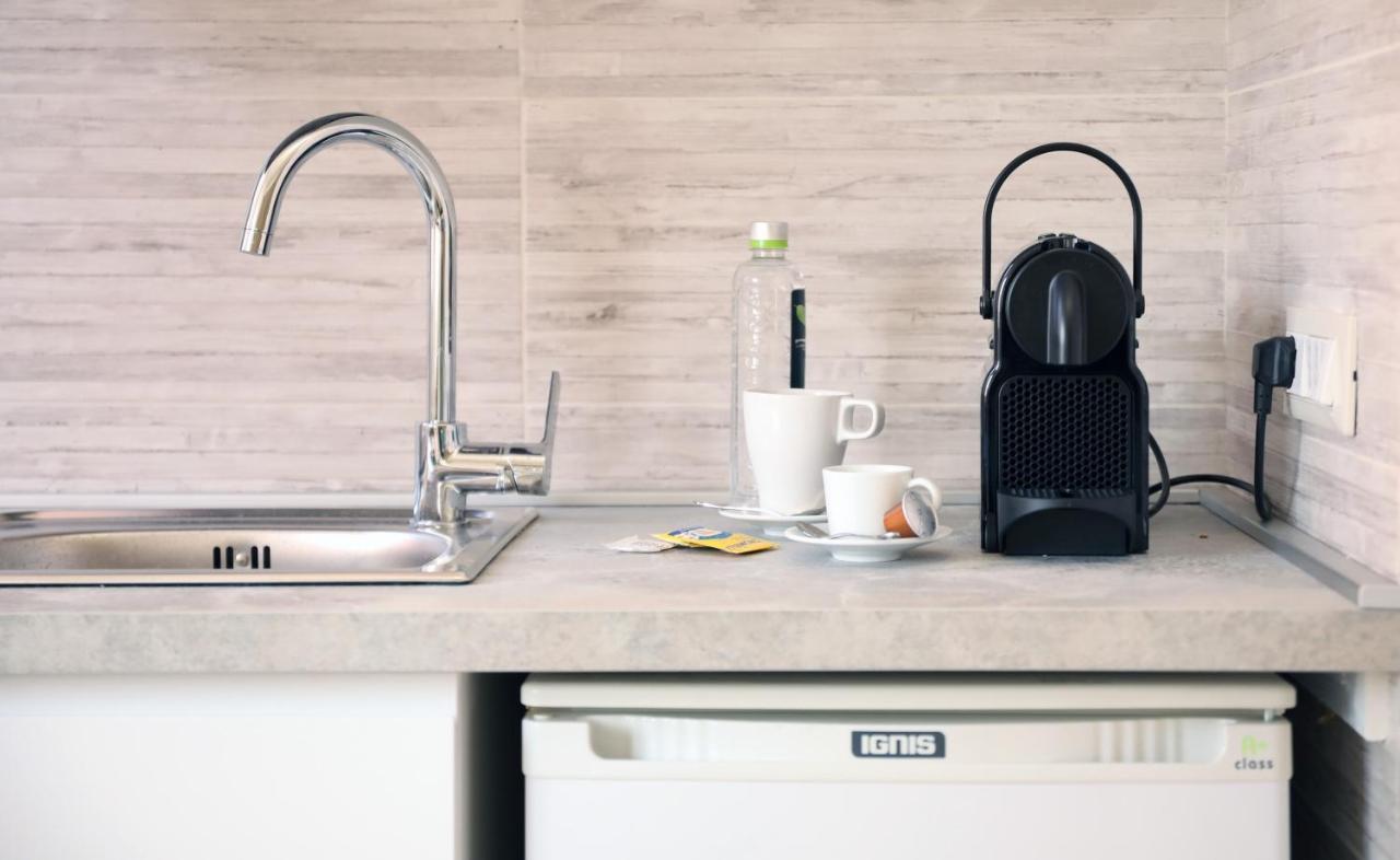 Casajulienne Apartment Milan Bagian luar foto