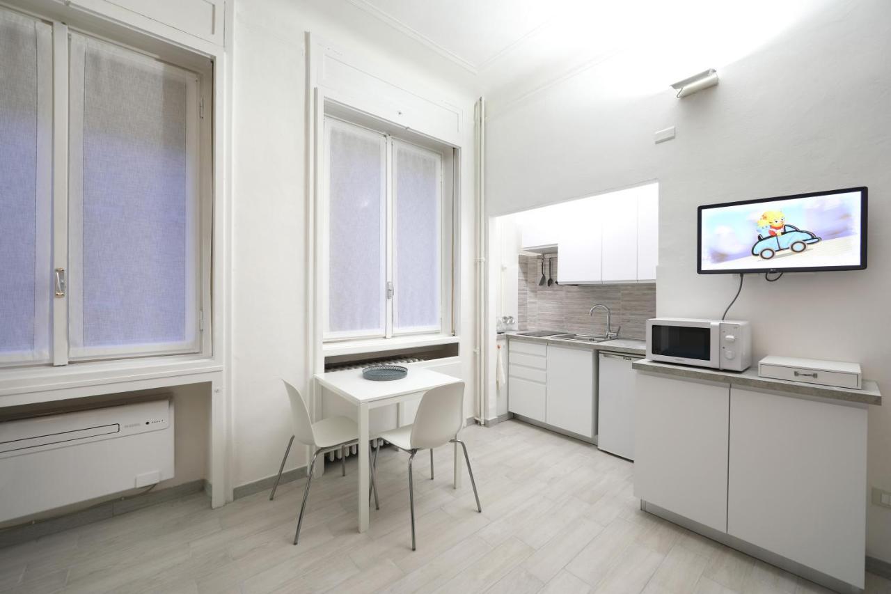 Casajulienne Apartment Milan Bagian luar foto